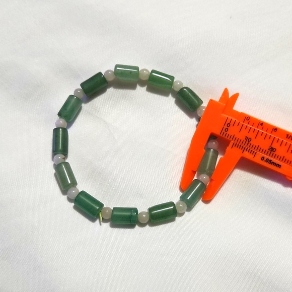 Natural Aventurine Green Jade Green Beaded Bracelet New - Picture 2 of 2